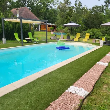 Au Ganesh 24400 Dordogne Πανσιόν *